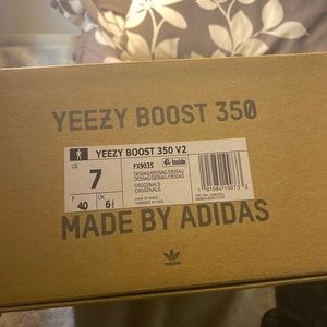 Yeezy boost 350